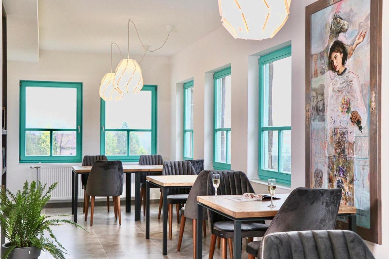 Hôtel Legat Kuca Za Odmor à Pale Extérieur photo