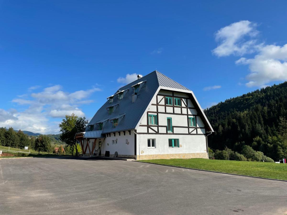 Hôtel Legat Kuca Za Odmor à Pale Extérieur photo