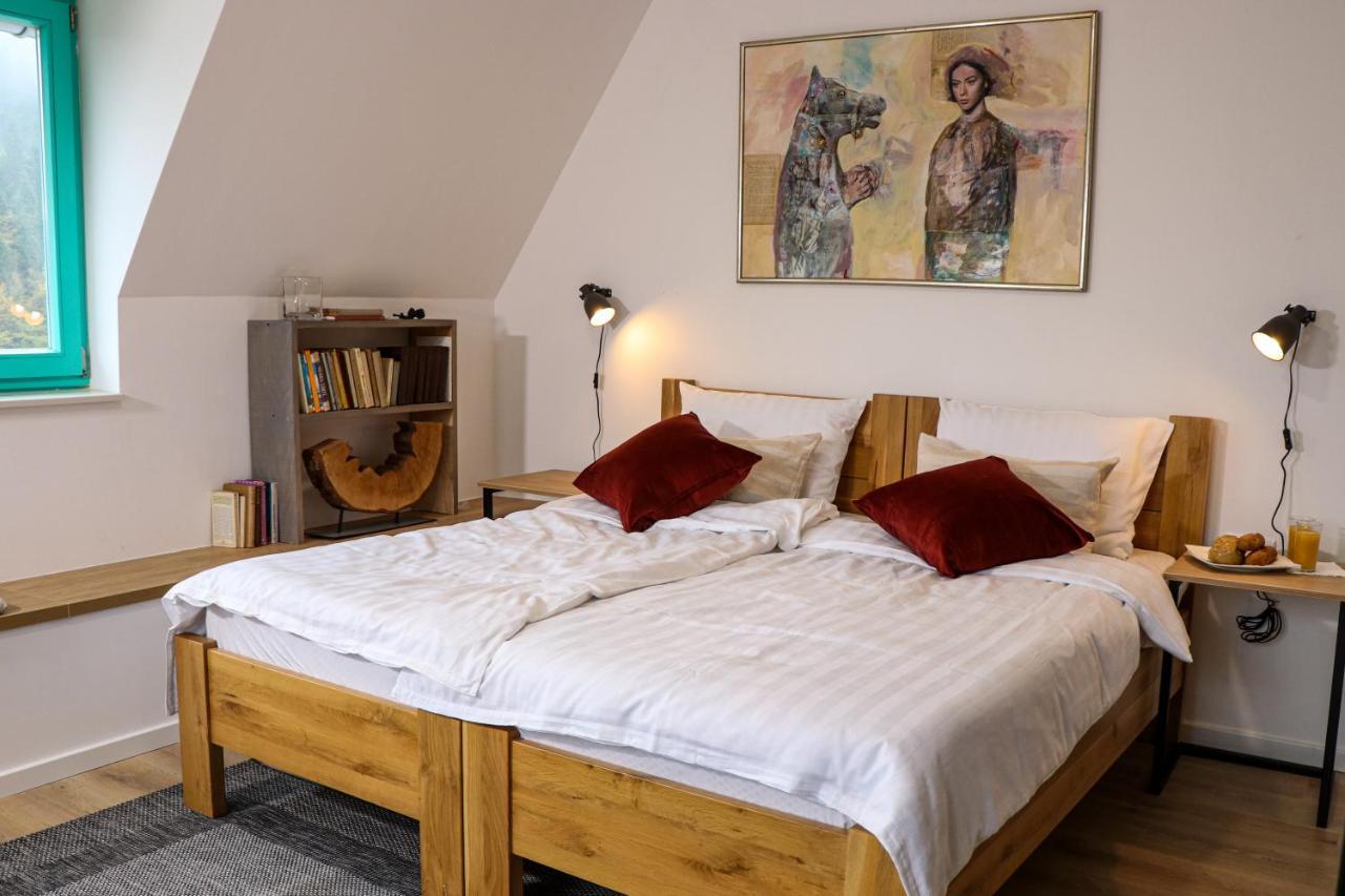 Hôtel Legat Kuca Za Odmor à Pale Extérieur photo