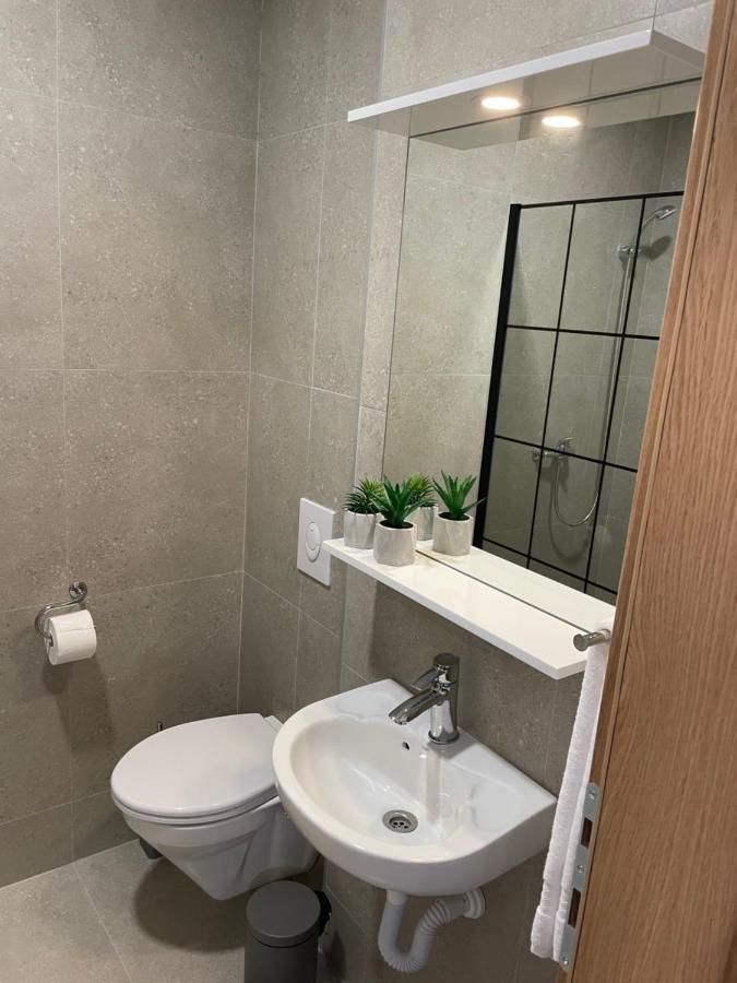 Hôtel Legat Kuca Za Odmor à Pale Extérieur photo